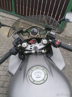 Honda VFR 800 - 6