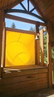 Zahradní dětské hřiště s tobogánem, domečkem a houpačkami - 6