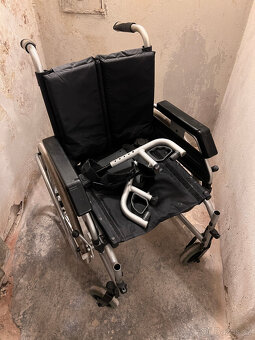 Mechanický invalidní vozík - 6