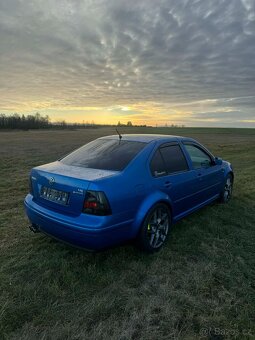 Volkswagen Bora 2.8 VR6 - 6