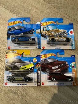 Hot Wheels modely aut - 6