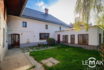 Prodej rodinné domy, 246 m2 - Dolany, ev.č. 00165 - 6