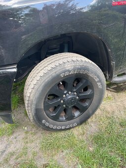 Dodge Ram 2500 - 6