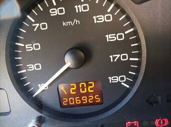 Peugeot 106 - 6