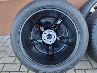 18″ 5×112 VW PASSAT B9 “CATANIA” + 235/45R18 GOODYEAR letné - 6