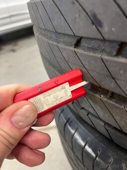 Michelin Premacy  235/60/17 - 6