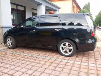 Mitsubishi Grandis - 6