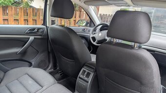 Škoda Octavia 2 liftback 2.0 TDI - 6