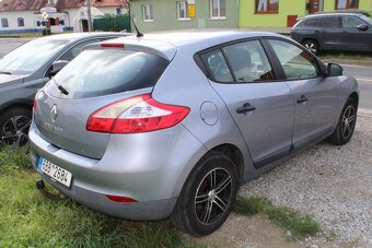 Renault Megane III 1,6 hatchback 2009 - 6