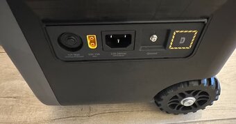 Prodám Zendure SuperBase Pro 2000 – výkonnou přenosnou power - 6