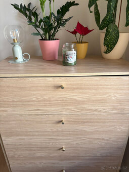 Moderní prostorná komoda - 6