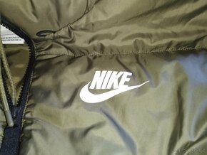 Dámská zimní bunda Nike - 6