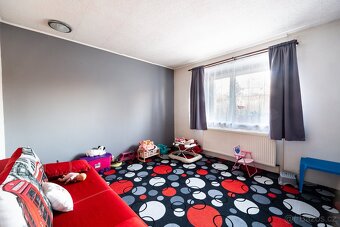 Prodej rodinného domu s velkou zahradou v Doksech u Kladna - 6