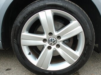 Volkswagen Touran 1,6Mpi bez koroze,TOPstav,poSTK - 6