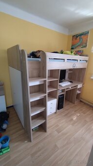 Prodam patrovou zvysenou postel s psacim stolem a skrini - 6
