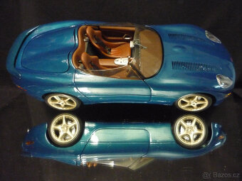 Jaguar XK150 Maisto 1/18 - 6
