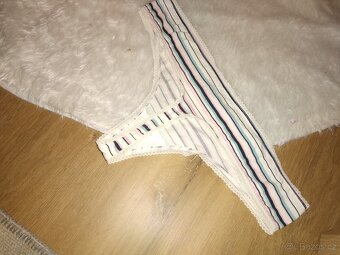Nové dámské značkové kalhotky tanga Roxy vel XL pruhované - 6