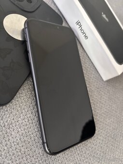 iPhone 11 64GB - 6