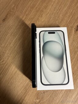 Prodám Apple iPhone 15, záruka do 11/2025 - 6