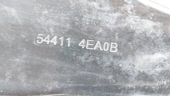 Nissan Qashqai J11: Nápravnice přední - 6