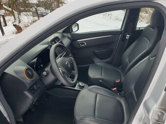 Dacia Spring, dojezd 150-250km, rychlonabíjení CCS - 6