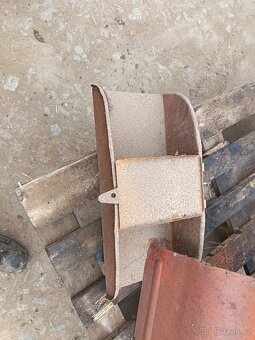 Kapota Zetor 3011 - 6