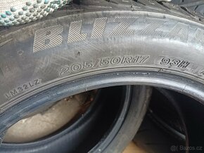 205/50-17 pneu Bridgestone - 6