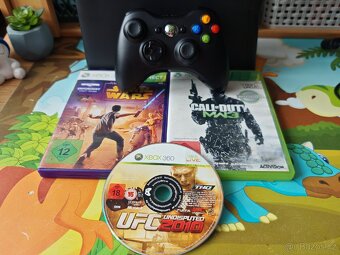 Xbox 360 S - 250GB - 6