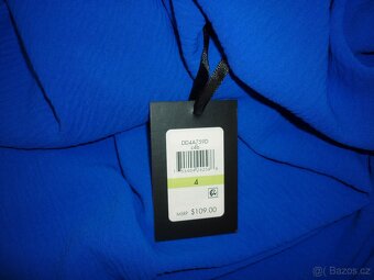 Modré šaty s volánem DKNY - 6