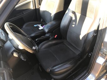 Ford Mondeo 3.0 V6 150 kw benzín + LPG - 6