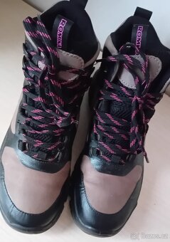 pohorky kožené nové vel. 39 zn. Vibram - 6