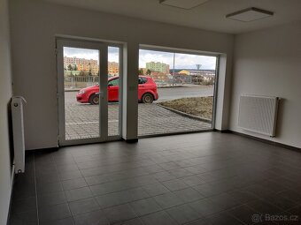 Pronájem obchodního prostoru, 30m2 - 6
