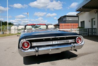 1964 Ford Galaxie 500 XL Convertible - 6