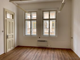 Pronájem 5 kanceláří s přísluš. v centru Trutnova - 6