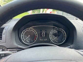 Škoda Octavia RS 2.0 TDI 125 kW facelift (2012) - 6