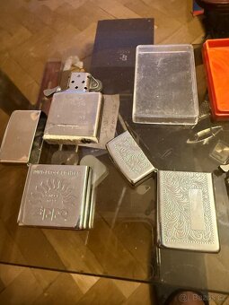 Sbírka po sběrateli 19x zapalovačů + obal na Zippo - 6