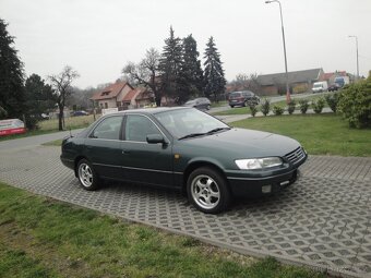 Toyota CAMRY (V2) 2.2i 96kW veterán v TOP stavu - 6