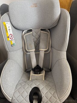 Britax Romer Dualfix I size M, 9-18kg - 6