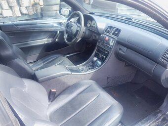 Prodám Mercedes W208 CLK 320 coupé - 6