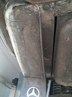 MERCEDES W108 250S 67r - 6