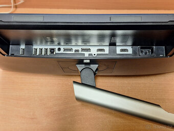 Dell U2415B - 24´´, Full HD, 2x HDMI, 2x Display p., 4x USB - 6