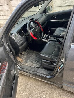 rozprodam suzuki grand vitara 1,9 ddis 95kw 2006 na dily ne - 6