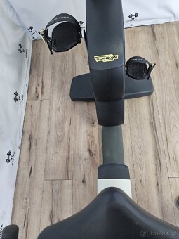 Ležící kolo Technogym unity - 6