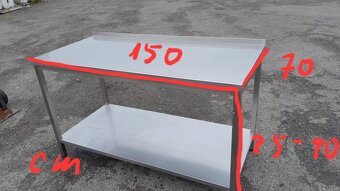 Nerez stůl 150x70x85-90 cm se spodní polici a lemem. - 6