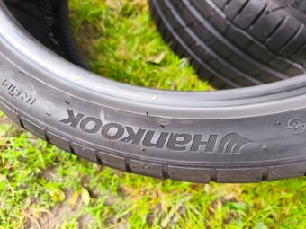 2 letní pneumatiky Hankook 235/35/20  5mm  2021 - 6