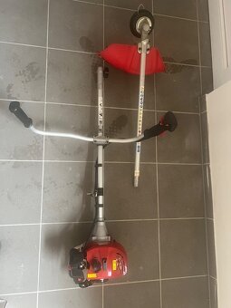 Strunová sekačka (křovinořez) Hecht - 6