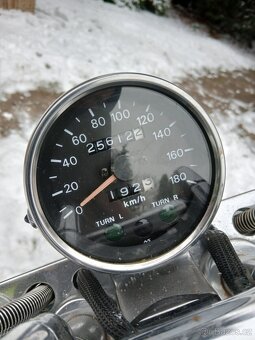 Suzuki VS 750 intruder - 6