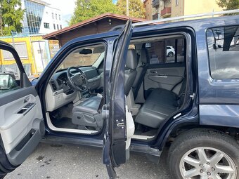 JEEP CHEROKEE 2.8CRDI 130KW 4WD AUTOMAT ČR 2009 - 6