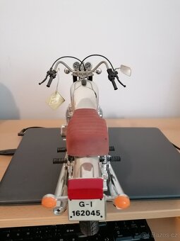Model motorky Yamaha... - 6