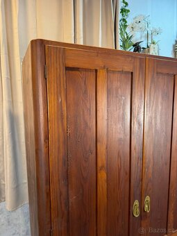 Stará šatní skříň (524017) - 6